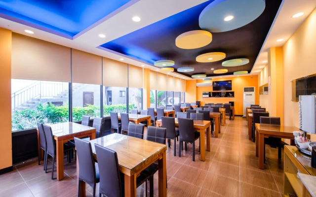 Oceanic Pearl Resort