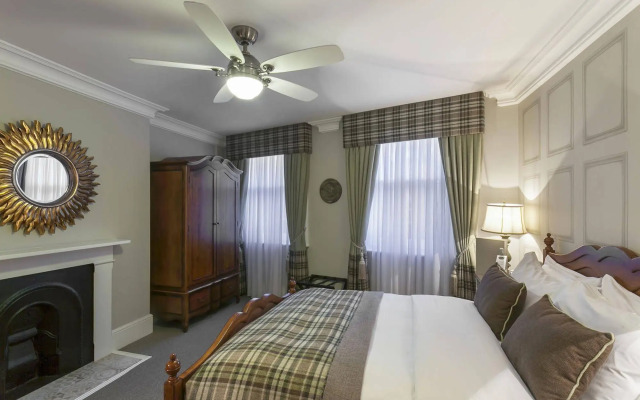 The Clerk & Well Pub & Rooms