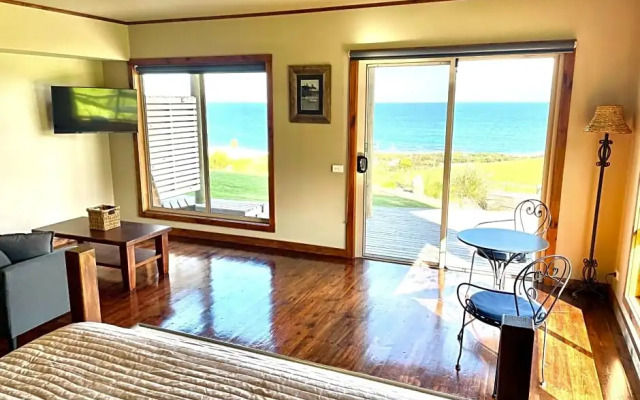 Castaways Apollo Bay