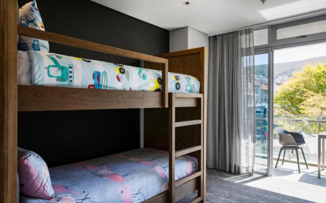 The Capital 15 on Orange Hotel & Spa