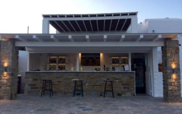 Parian Village Beach Hotel - Adults Only