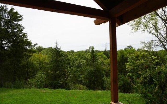 3 Br Rustic Forest Escape, Starved Rock Area