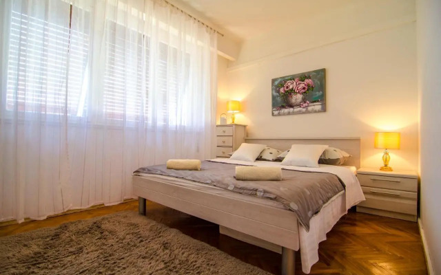 Turkish Tower Apartment