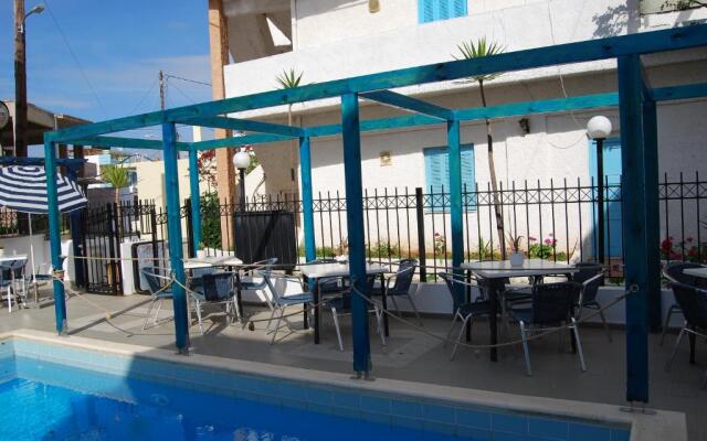 Renia Hotel-Apartments