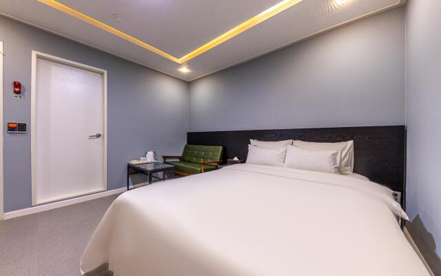 Mokpo Hotel The Haru (Peace Square)