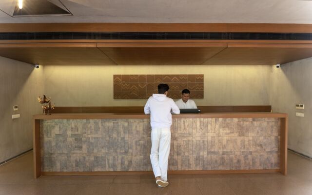 Life At Repose: Lake Villas Resort & Club