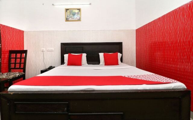 OYO 18943 Hotel Punjab Residency