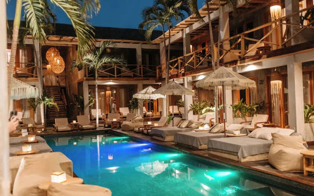 Naked Hotel Zipolite