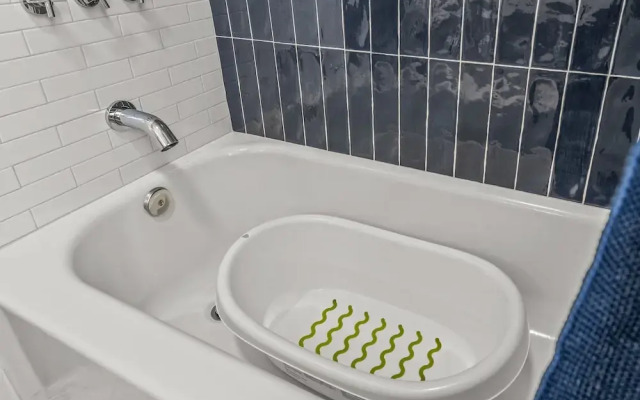 Trendy & Cozy Fishtown Game Room