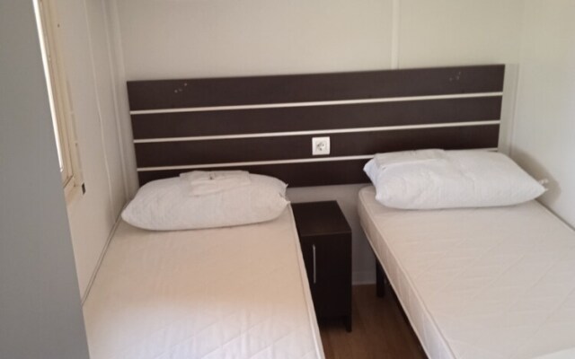 Comfort Mobilehome Camping 6-bed Ameglia