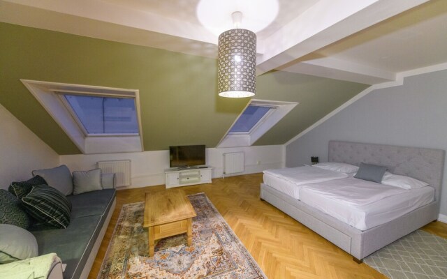 Ruzova Spot Apartments