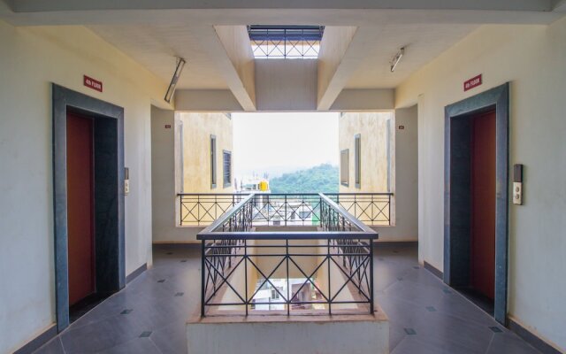 OYO 15368 Home Graceful 2 BHK Ribandar