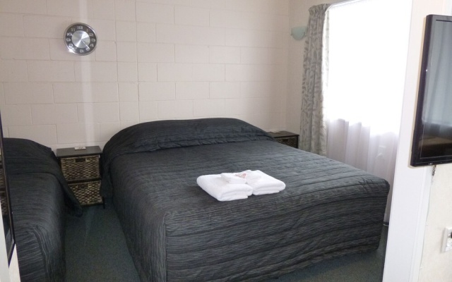 Marina Court Motel – Guest Rooms – Whangarei