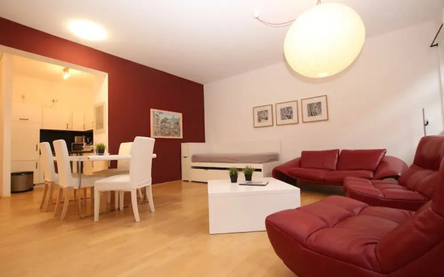 MATRJOSCHKA Boutique Apartment