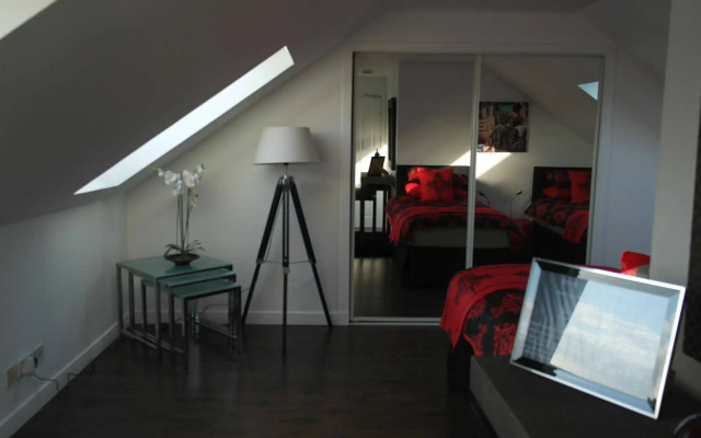 Robert The Bruce Apartment