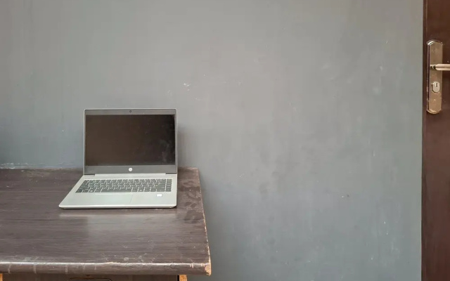 Homestay Sido Joyo near Sunrise Mall Mitra RedDoorz