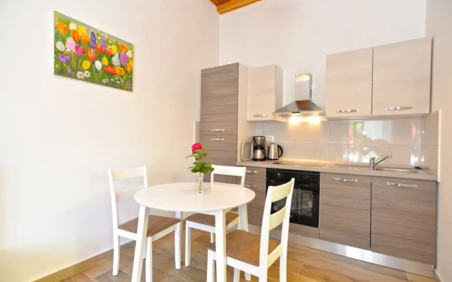 Apartment 1674
