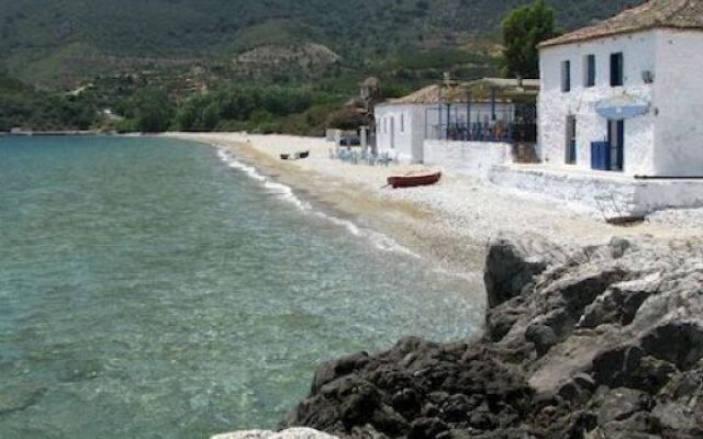 Skoutari Beach Hotel