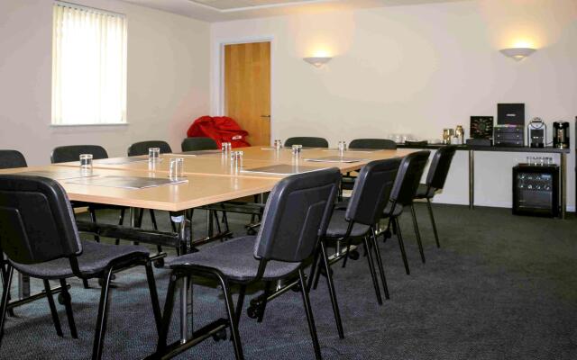 ibis Cardiff Gate - International Business Park