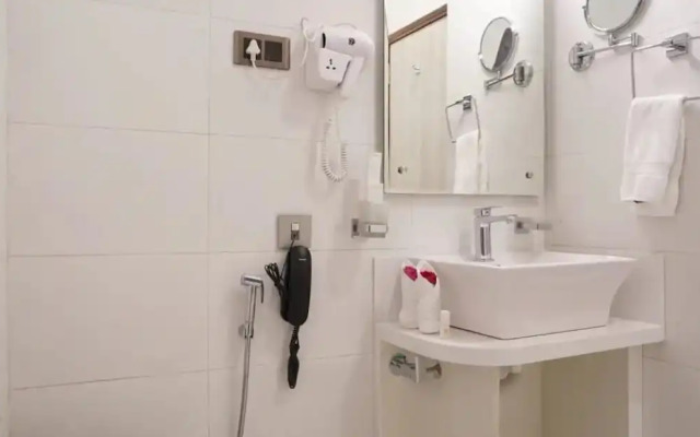 Clarks Premier Millenia Regency