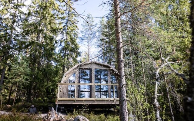 Haltia Lake Lodge nature boutique hotel & glamping