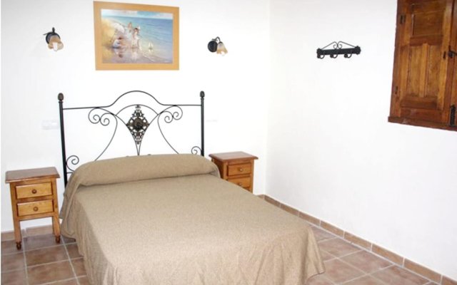 House With 2 Bedrooms in Montefrío, With Wonderful Mountain View, Priv