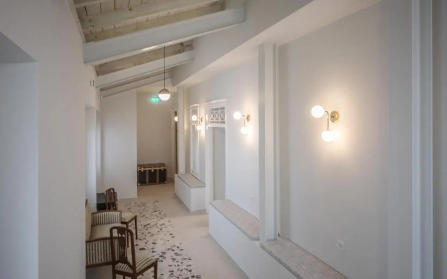 Stylish Studio Apartment - 1 House
