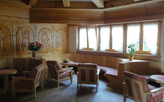 Hotel Gebidem