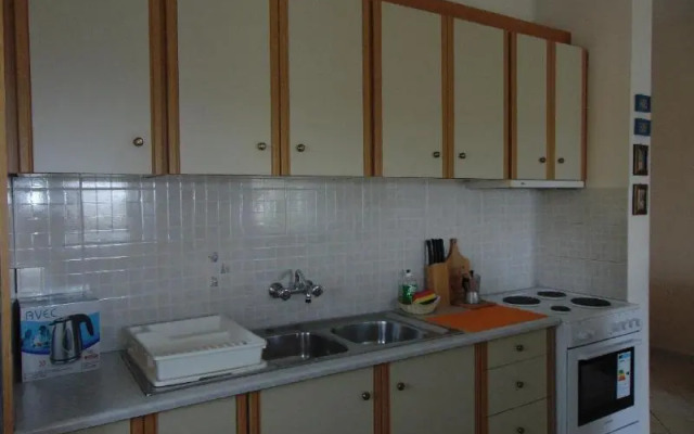 Marina Apartments &amp; Studios