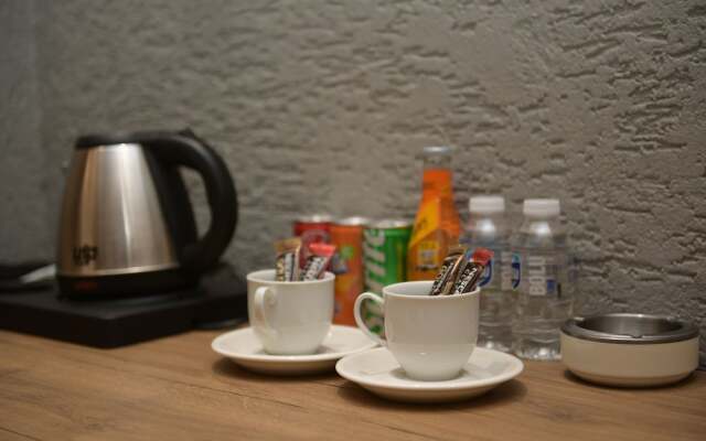 Daymonth Hotel