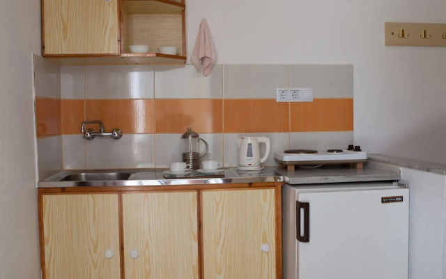 Cyclades Hotel & Studios