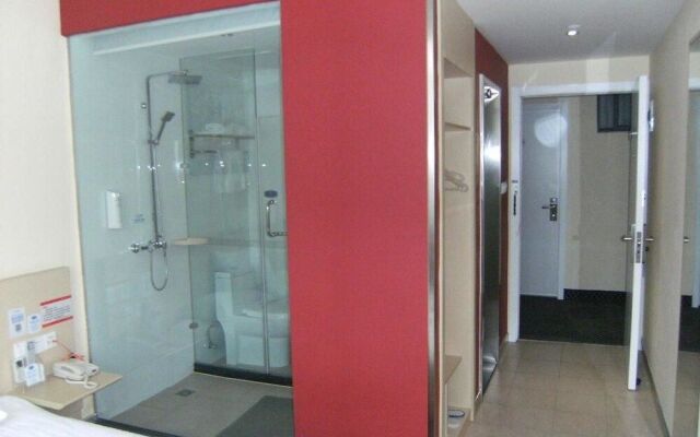 Hanting Hotel Nantong Sports and Exhibition Center