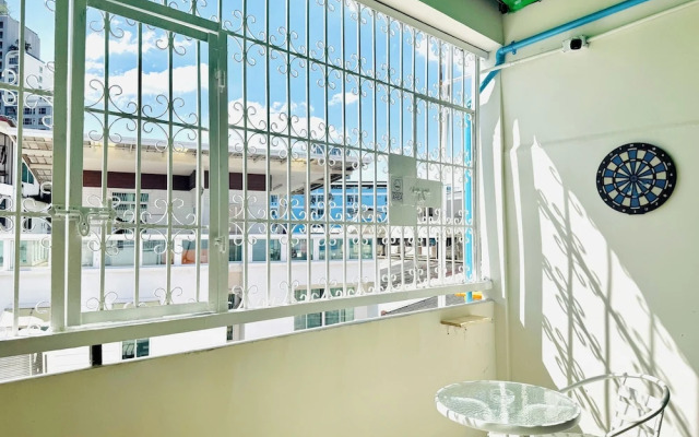 Charming Hostel