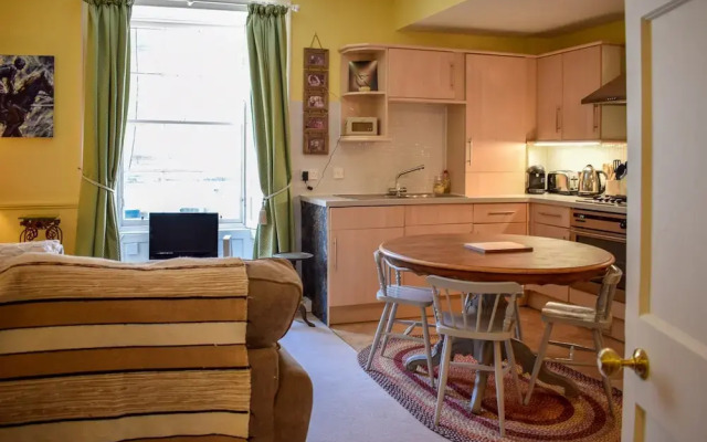 1 Bedroom Flat in New Town Edinburgh