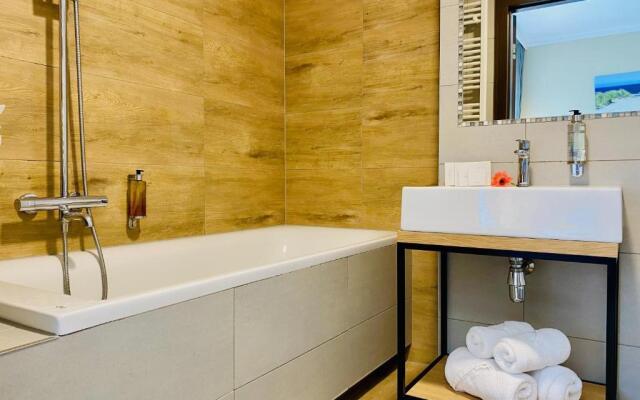 CONRAD Comfort Hotel****