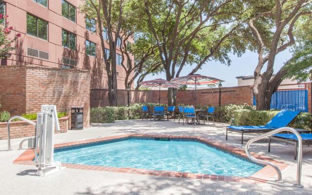 Sonesta Suites Dallas Park Central