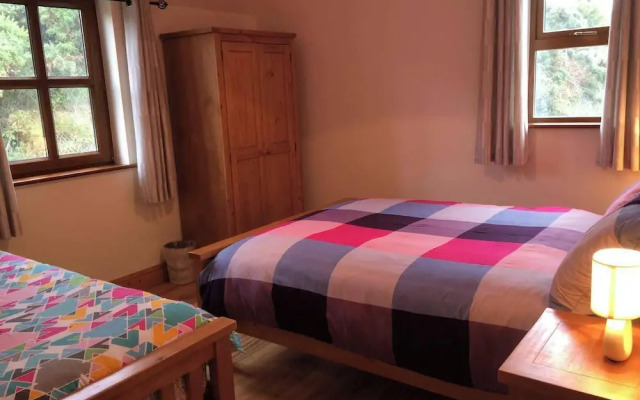 Dingle Holiday Haven - Comfortable 3 Bedroom House