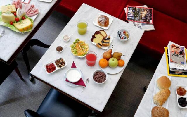 Vittoria Colonna Apartment