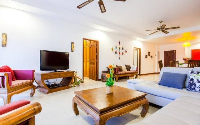 Montrachet Villa by Jetta