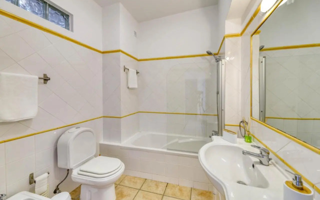 T2 renovated with ocean view Vilamoura
