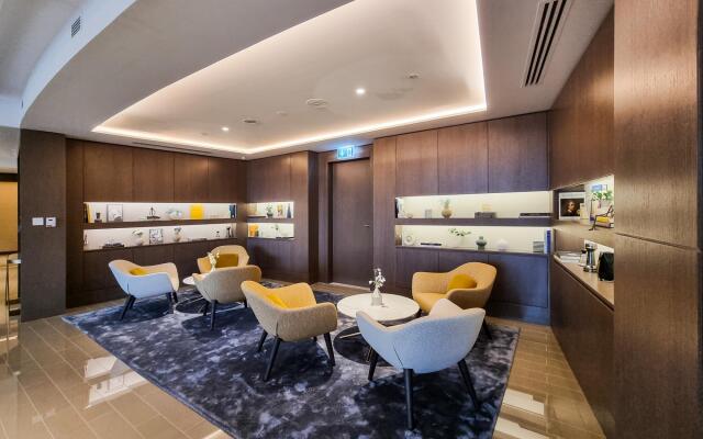 DXB - Opera Grand - 6104 - DT