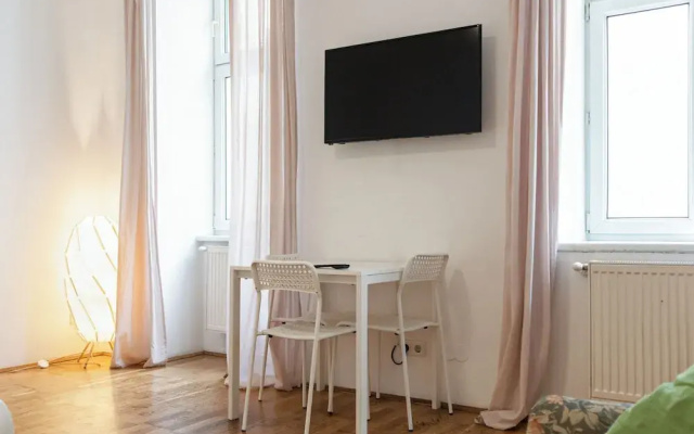 Affordable Private Room Easy City Access