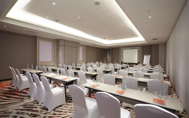 Harris Hotel & Convention Cibinong City Mall Bogor