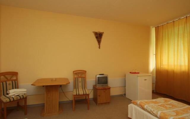 Hotel Beremend Rose