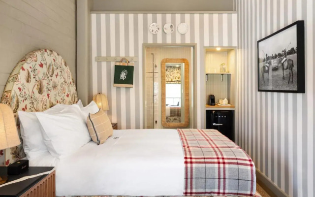 Le Petit Pali Brentwood West Los Angeles