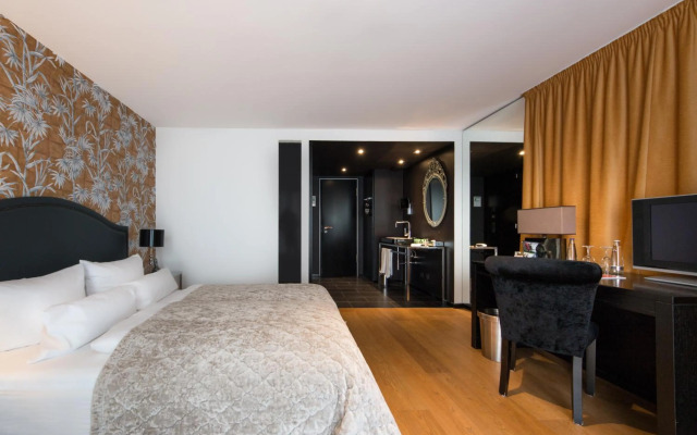 La Mansion Vi Vadi Hotel