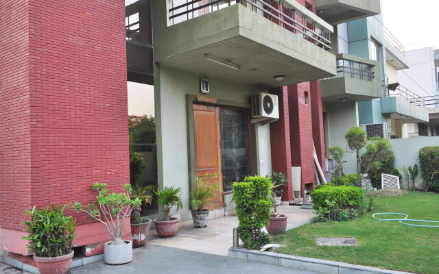 OYO 598 Hotel B K House