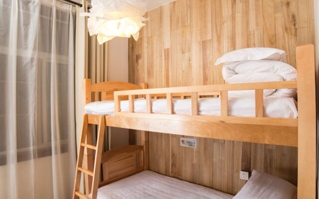 Xi'an Zhongshi Youth Hostel