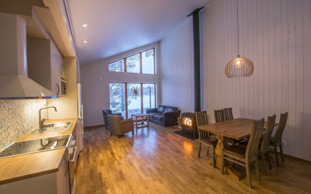 Pinetree Lodge