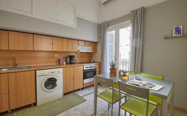 Bright Bright B Central Apartment with Balcony